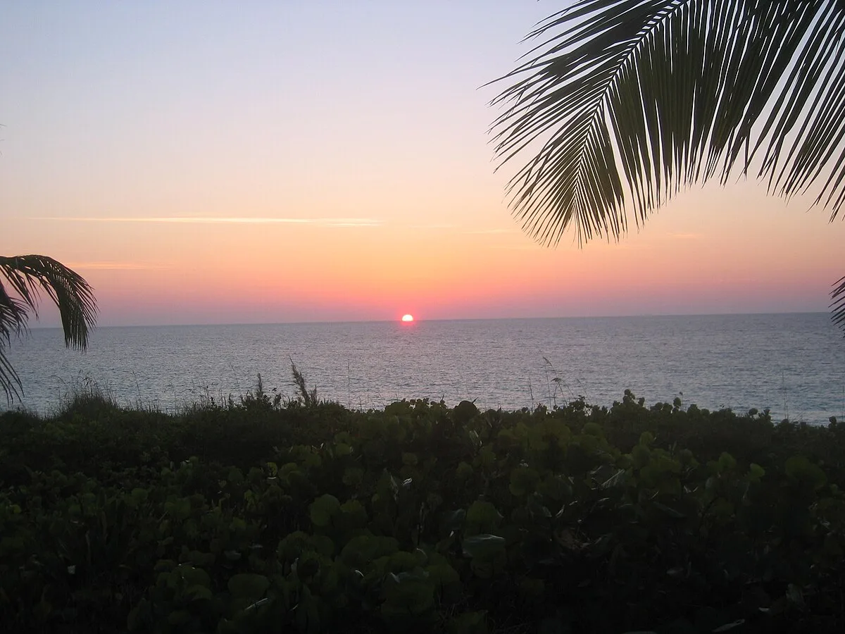 Sunrise over Pink Sands Beach on Harbour Island, Bahamas